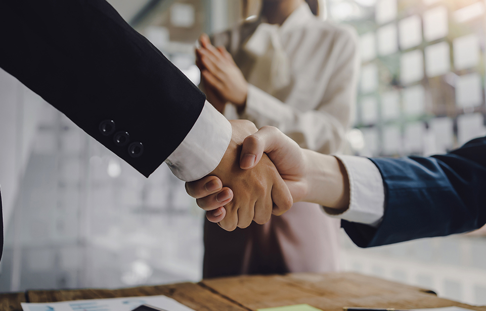 浙江英江南包装材料有限公司。